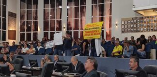 Processo de cassação contra vereador ‘sufoca’ protestos contra aumento nas contas de água