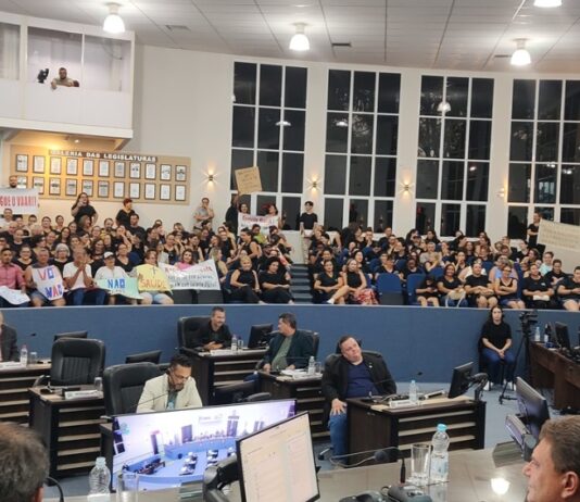 Câmara vota abertura de processo que pode cassar Daniel David