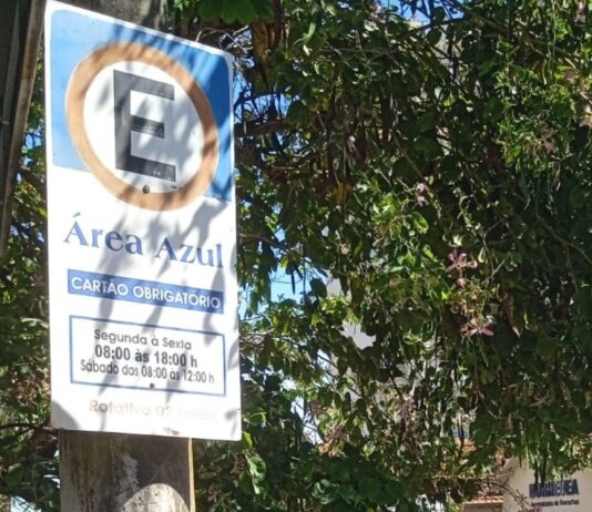 Após derrota na Câmara, Jorge Seba envia novo projeto da “Área Azul Digital”