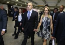 Master pagou R$ 80 milhões a escritório de esposa de Moraes, apontam dados da Receita