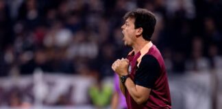 Corinthians vence o Platense na estreia de Fernando Diniz