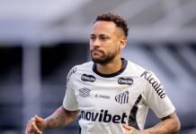 Neymar tenta encarar maratona de jogos pelo Santos após nove meses