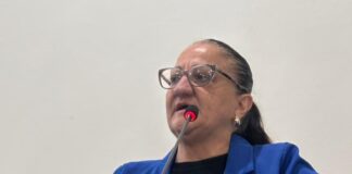 Débora Romani pede Wi-Fi na UPA, câmeras nos Ecotudos e melhorias em ciclovia