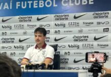 Fernando Diniz elogia trabalho dos reservas do Corinthians contra o Barra: “Vitória justa”