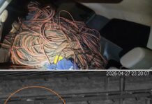 Quadrilha é flagrada furtando R$ 10 mil em fios de cobre de usina solar