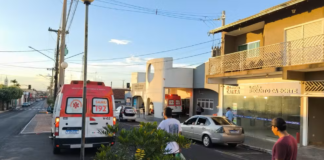 Motorista bêbado capota carro e deixa enteada de 10 anos em estado grave, em Valentim Gentil