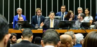 Congresso derruba vetos de Lula a projeto que reduz penas de Bolsonaro e condenados pelo 8 de Janeiro