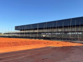 Votu International Rodeo: montagem de megaestrutura para shows de Luan Santana, Alok e Leonardo mobiliza cerca de 350 profissionais