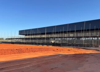 Votu International Rodeo: montagem de megaestrutura para shows de Luan Santana, Alok e Leonardo mobiliza cerca de 350 profissionais