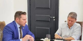 Campetti confirma vinda de Tarcísio de Freitas na entrega do desfavelamento