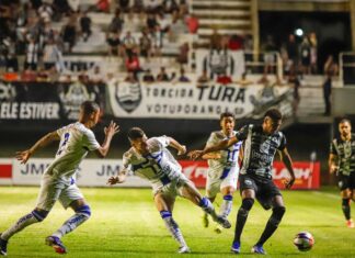 Avassalador, CAV massacra o Água Santa na Arena Plínio Marin