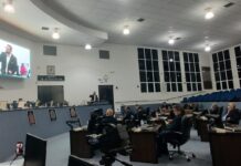 Vereador ameaça ir ao MPF por enquadramento no magistério e o “Descongela Já”