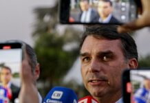 Atlas/Bloomberg: 51,7% acham que Flávio Bolsonaro tem envolvimento no escândalo do Master