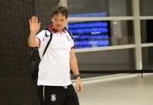 Fernando Diniz é absolvido pelo STJD e liberado para clássico entre Corinthians e São Paulo