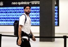 Vaiado, Yuri Alberto recebe apoio de Diniz no Corinthians: “Vai sair mais forte”