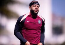 Memphis não trabalha com bola e deve seguir como desfalque no Corinthians