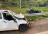 Motorista morre após atravessar canteiro de rodovia e bater carro contra picape em Catanduva