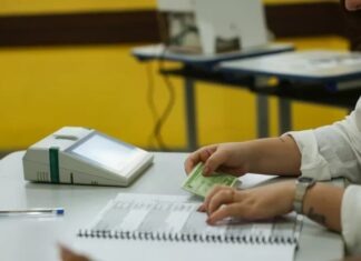 Prazo para tirar ou regularizar título de eleitor termina nesta quarta-feira