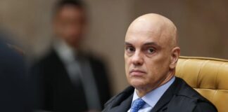 Moraes pede parecer da PGR sobre incluir Jair e Flávio em ação de Eduardo