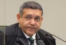Kassio Nunes Marques determina suspensão de pesquisa que apontou queda de Flávio Bolsonaro