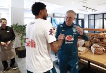 Éderson chega à concentração da seleção brasileira nos Estados Unidos