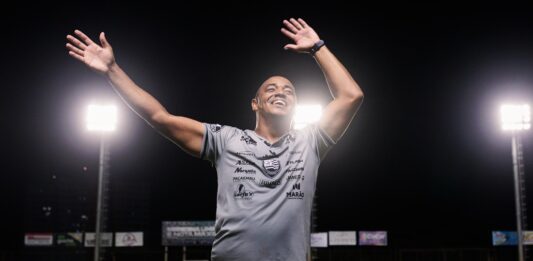 CAV anuncia saída do técnico Marcus Viola