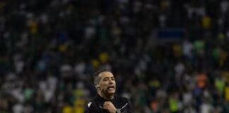 CBF afasta árbitro e VAR de Palmeiras x Chapecoense