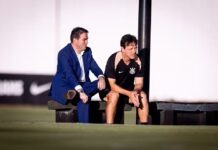 Comissão técnica e dirigentes do Corinthians se reapresentam no CT para iniciar segundo semestre