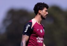 Gustavo Henrique busca ano mais artilheiro da carreira