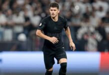 Hugo mantém fisioterapia nas férias e deve iniciar transição na intertemporada do Corinthians