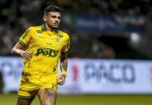 Na mira do Fortaleza, Tiquinho Soares negocia rescisão com o Santos