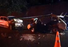 Três pessoas morrem e 5 ficam feridas em acidente com carros e caminhonete em rodovia de Itajobi