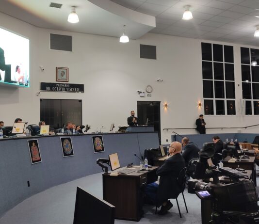 Câmara aprova mudanças nas regras de aposentadorias e pensões dos servidores municipais