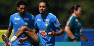 Raphinha volta ao grupo da Seleção em treino antes de Brasil x Noruega