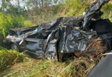 Motorista morre após carro capotar em ribanceira às margens de rodovia