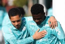 Vitor Roque avança na recuperação, e Palmeiras marca mais dois jogos-treino