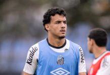 Pepê Fermino tem lesão na coxa direita e vira desfalque no Santos