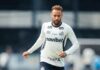 Neymar participa de treino tático e se aproxima de retorno