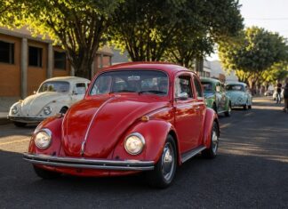 Gincana com Fusca reúne competição, encontro de carros antigos e ação solidária em Votuporanga
