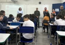 Defesa Civil promove ação de conscientização sobre mudanças climáticas na Escola Estadual Sarah Arnoldi Barbosa