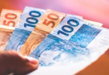 Salário mínimo: governo projeta piso de R$ 1.741 em 2027