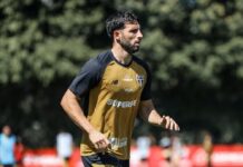 Calleri treina no gramado, e São Paulo faz trabalho tático para enfrentar o Bragantino