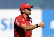 Abel tem dúvidas no meio e no ataque para jogo decisivo da Libertadores