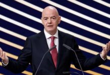 Salário de Infantino ficaria seis vezes maior se plano de vender ações da Fifa fosse aprovado, diz jornal