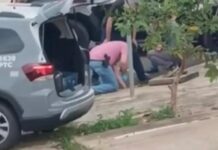 Açougueiro indica local e polícia encontra em bueiro parte da perna de mulher esquartejada em Rio Preto