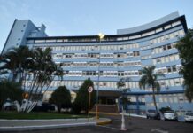 Lavrador de 59 anos morre após ser atropelado por trator
