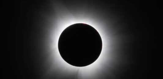 Eclipse solar total será visto por 15 milhões de pessoas nesta quarta-feira