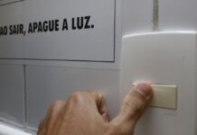 Conta de luz: bandeira tarifária permanece amarela em agosto, decide Aneel