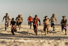 ‘Corrida dos Bichos’ leva o jogo do bicho a um Rio de Janeiro distópico para falar do Brasil de hoje