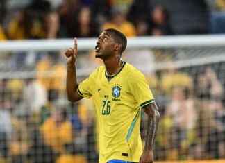 Brasil arranca empate com Austrália no primeiro jogo pós-Copa